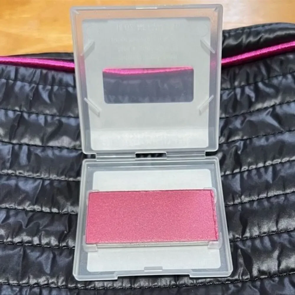 BRAND NEW Mary Kay Mineral Cheek Color‎ Bold Berry 012956